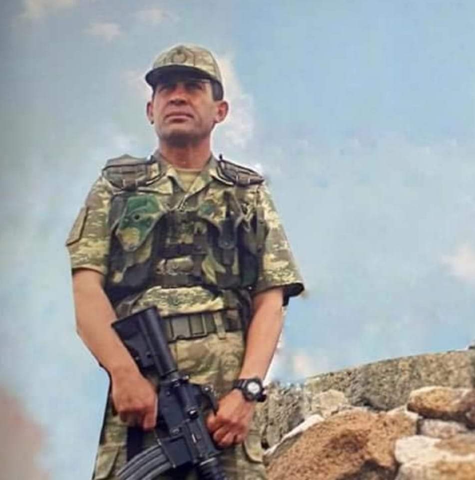 Ahmetertunc40's tweet photo. #GüçlüTemadGüçlüAstsubay Tüm Astsubaylara sesleniyorum, siyasi tercihin ne olursa olsun, aidiyetin Astsbaya olsun. Bu seçim TEMAD'a olsun. Statünün hakkı için https://t.co/DNqAGzYMZA