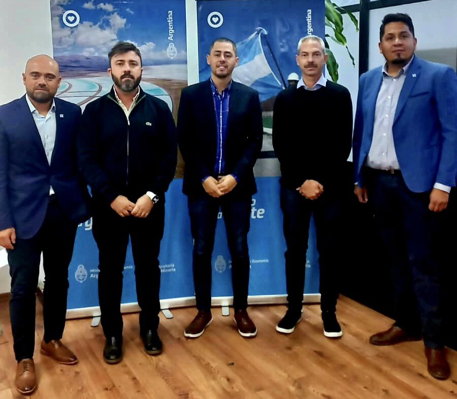 ‼️👌🏻Durante la mañana de este jueves estuvimos en la Secretaría de Minería de la Nación, donde nos reunimos con Enzo Araya, subsecretario de Política Minera. 
.
#Asinmet #minería