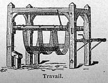Agencyholderz's tweet photo. ❓LE SAVIEZ-VOUS❓

👉 Le mot "#travail" vient du latin "#tripalium", qui était un instrument de torture utilisé pour punir les esclaves. 
👉 Le mot "tripalium" était composé de deux parties : "tri", qui signifie "trois", et "palus", qui signifie "pieu". 

#tripaliumLeSaviezVous https://t.co/EGoyvTGmOO