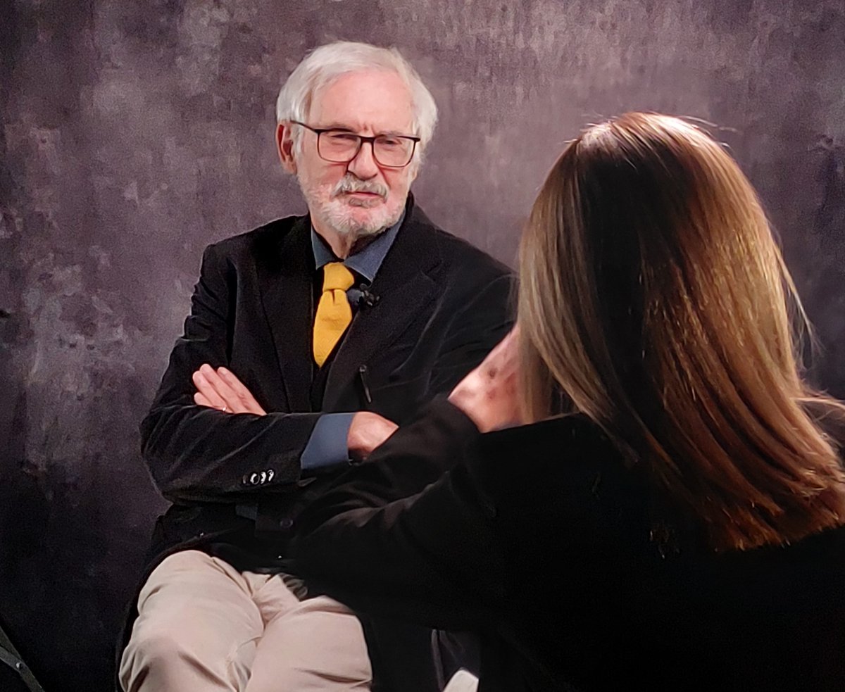 SOULTv2000's tweet photo. Torna #SOUL. @Monicamondo incontra #AlbertoRollo storico direttore editoriale e scrittore. Sabato #15aprile alle 20.50 su @TV2000it e in radio lunedì #17aprile alle 21 su @inblu2000it
@ponteallegrazie @ManniEditori #ilgrandecielo https://t.co/xPYighRu6w