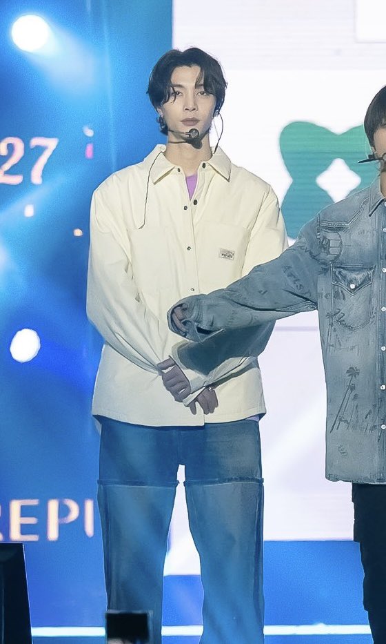 JohnnyNCTCol's tweet photo. |CUT:IMG|
De Johnny en post de nature_on NR x NCT 127 FAN FESTIVAL
#JOHNNY #์๋ #NCT127 #NCT #JOhnFam #JohnSeo #์์ #์ํธ #SeoYoungHo #Kpop
---
ยฉ 209_archive
5โต5 https://t.co/JXasPVh6R9