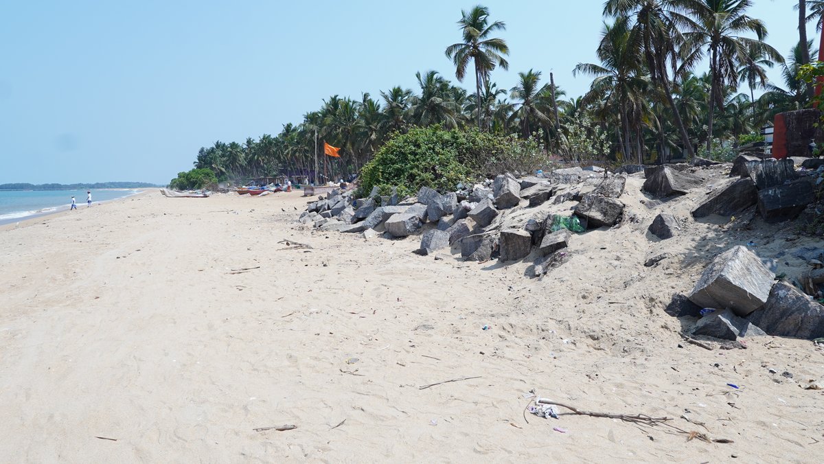 Simpli Home Furniture tweet media