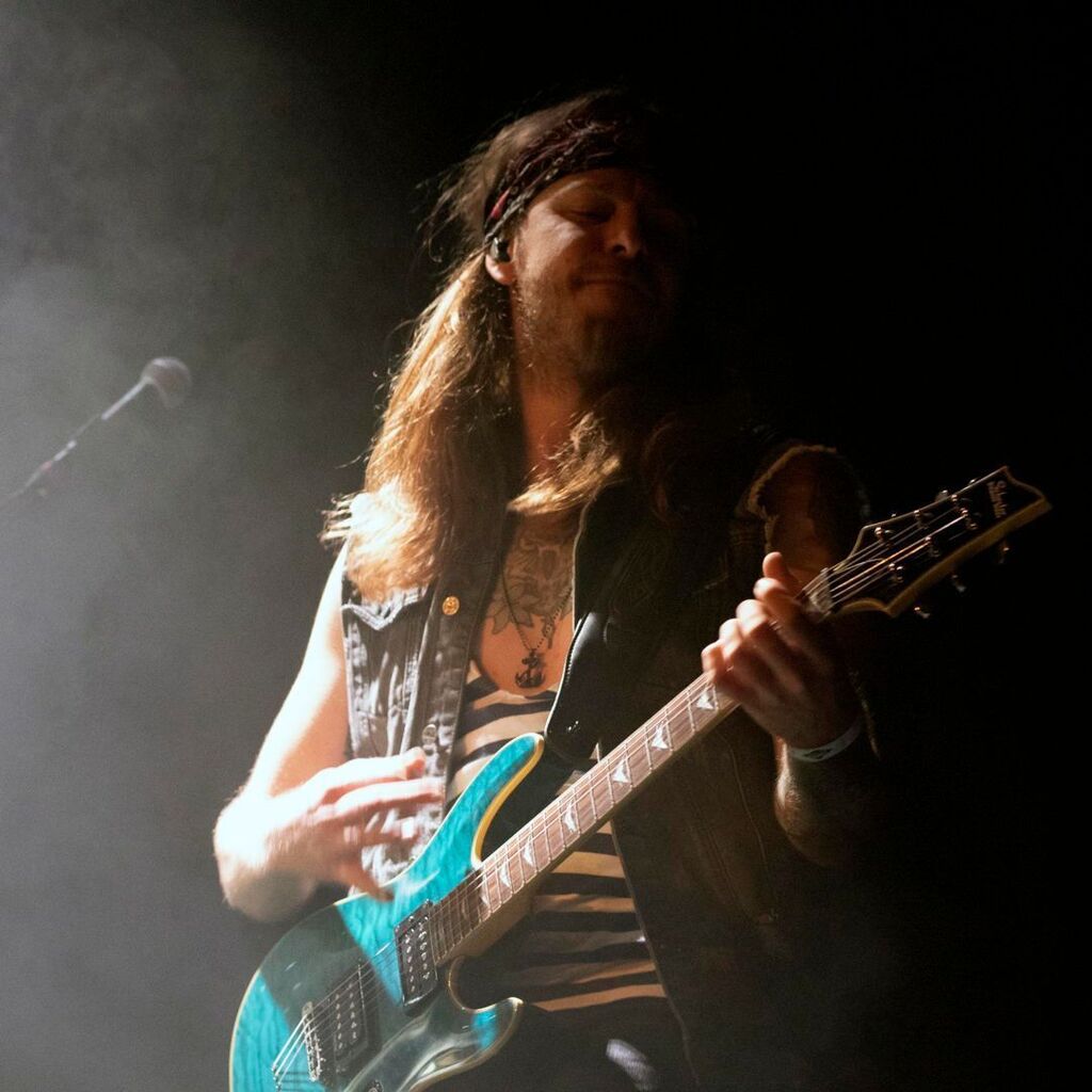 tomnijkamp's tweet photo. @ollainnis in het @dru.industriepark
.
.
.
.
.
#concert #music #netherlands #concertphotography#live#livemusic #musicphotography #gig #holland#photography#band #show #instagood #guitar#photooftheday#gigphotography #Scrum #Ulft #Dru #concertphotographer#concertphoto#livephoto… https://t.co/UJT146Totq