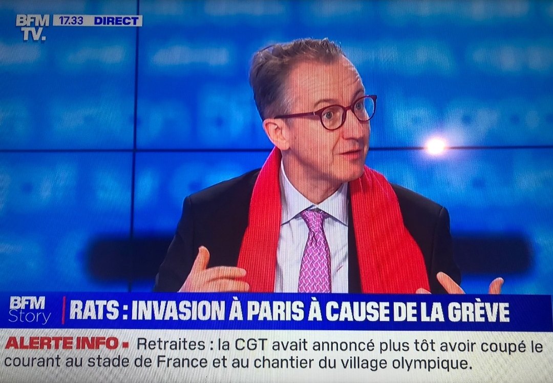 Nous vivons dans un pays où le ministre de la justice mis en examen fait des bras d'honneur à l'Assemblée nationale en couvrant une influenceuse Playboy qui arrose des copains avec de l'argent public sur le dos d'un collègue décapité pendant que des centaines de CRS protègent le