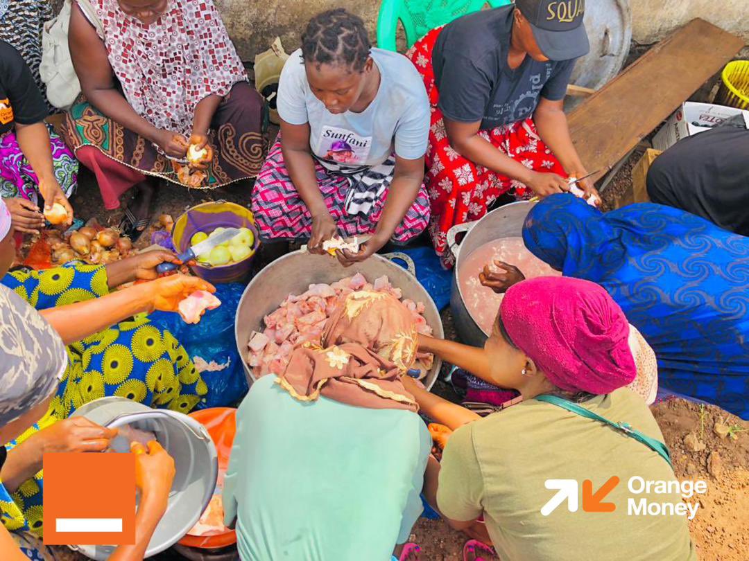 BamiStevens's tweet photo. Preparation ongoing for the Sunakati today in BO.
#JammahSunakati❤️
OrangeCares 🤲💯 https://t.co/vIIj8YrVsu