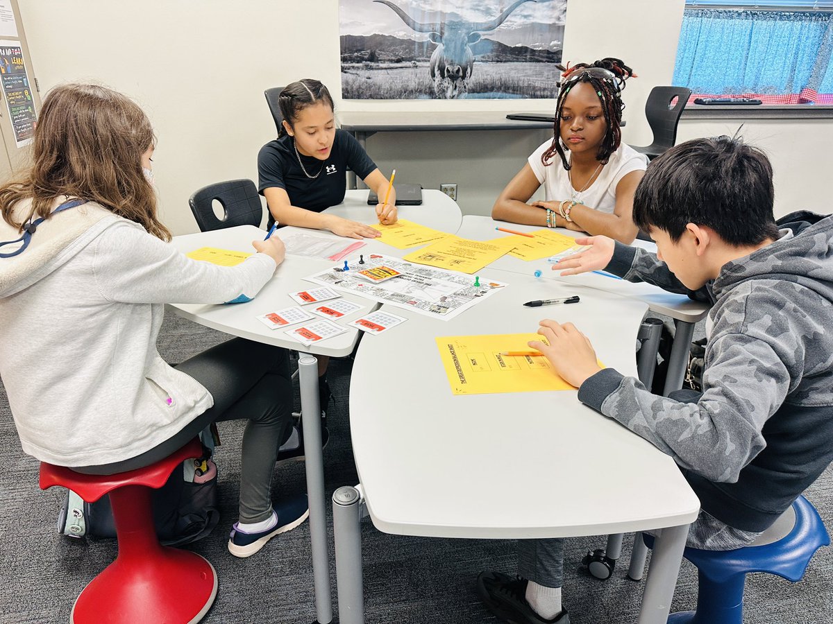 Amy Marshall tweet media