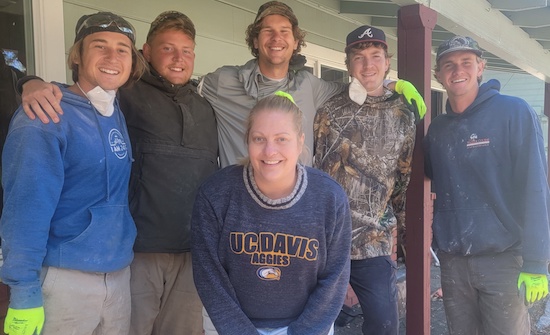 SouthTahoeNow's tweet photo. The team from #LostBus in #SouthLakeTahoe this week, helping out Tahoe Coalition for the Homeless. They travel the country, enjoying America and meeting people along the way, one #community service project at a time. They left #SouthCarolina in October. https://t.co/xkUJNTcw7T https://t.co/e9k4C6WSIC