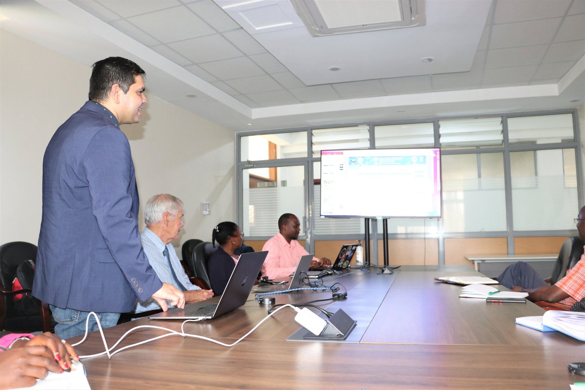 RCMRD_'s tweet photo. Pivotal visit to Kenya &amp; Rwanda by SERVIR E&amp;SA Applied Science Team from NCAR, to prep for implementation of "enhancing air quality decision-making in Eastern &amp; Southern Africa project". Rajesh Kumar &amp; Roeloff Bruintjes conducting fruitful discussions with #SERVIRESA @RCMRD team. https://t.co/fktveqyZSx