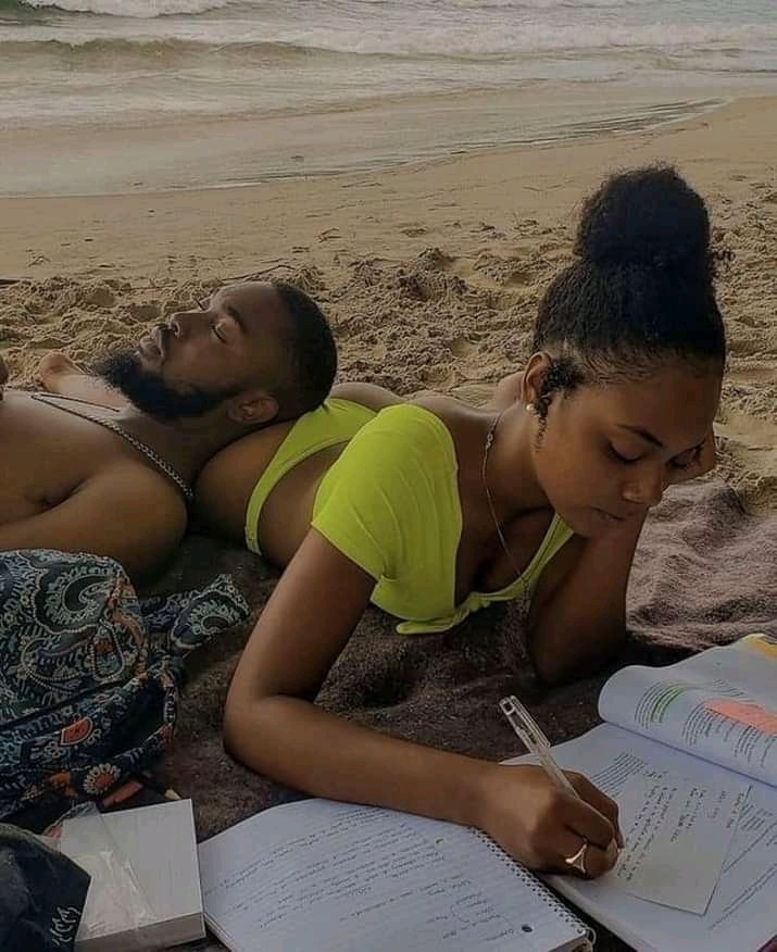 NeytonBen's tweet photo. Wap toujou ret selibatè oubien sanwont ou pap kite ?? https://t.co/HyTMkqF7zf