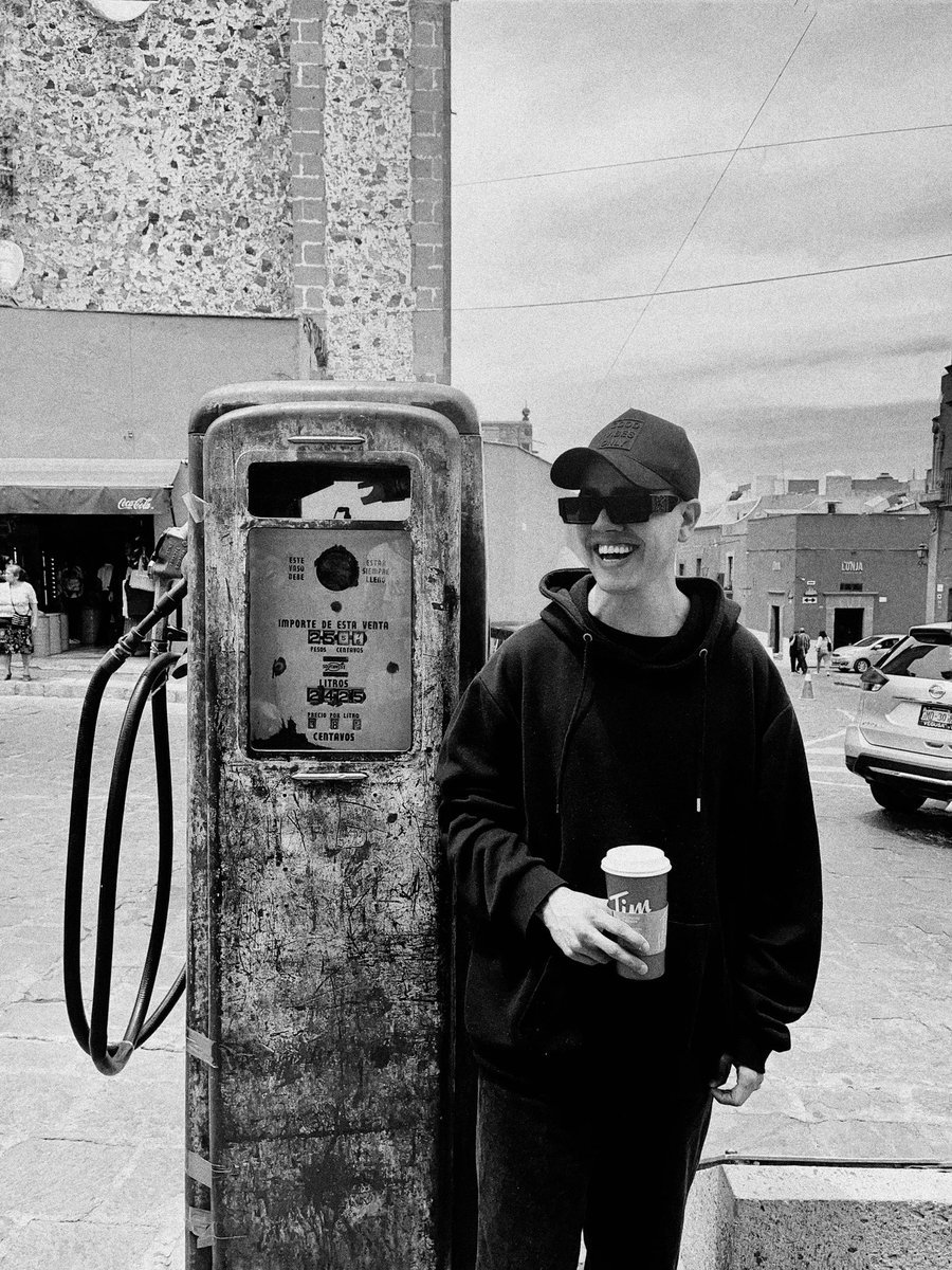 sammyrobledomx's tweet photo. Querétaro se resumió en Viajes extensos + Concierto + Tim Hortons 📸📲

Ya pronto les subiré un Photo Dump de lo que fue el campamento y el servicio en @tymqro 📷

#photography #photooftheday #aesthetic #model #new #music #love #food #trending https://t.co/dFURj5G1wY