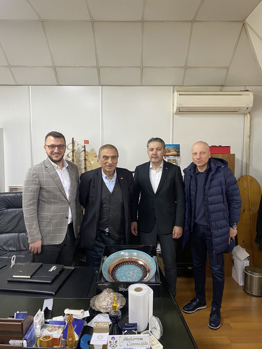 İlçe Başkanımız @alisirinpendik ,İlçe Yönetim Kurulu Üyelerimiz ile birlikte Filtaş Yapı Sahibi Muharrem Cansızoğlu’nu ziyaret etti.
Nazik misafirperverlikleri için teşekkür ederiz.