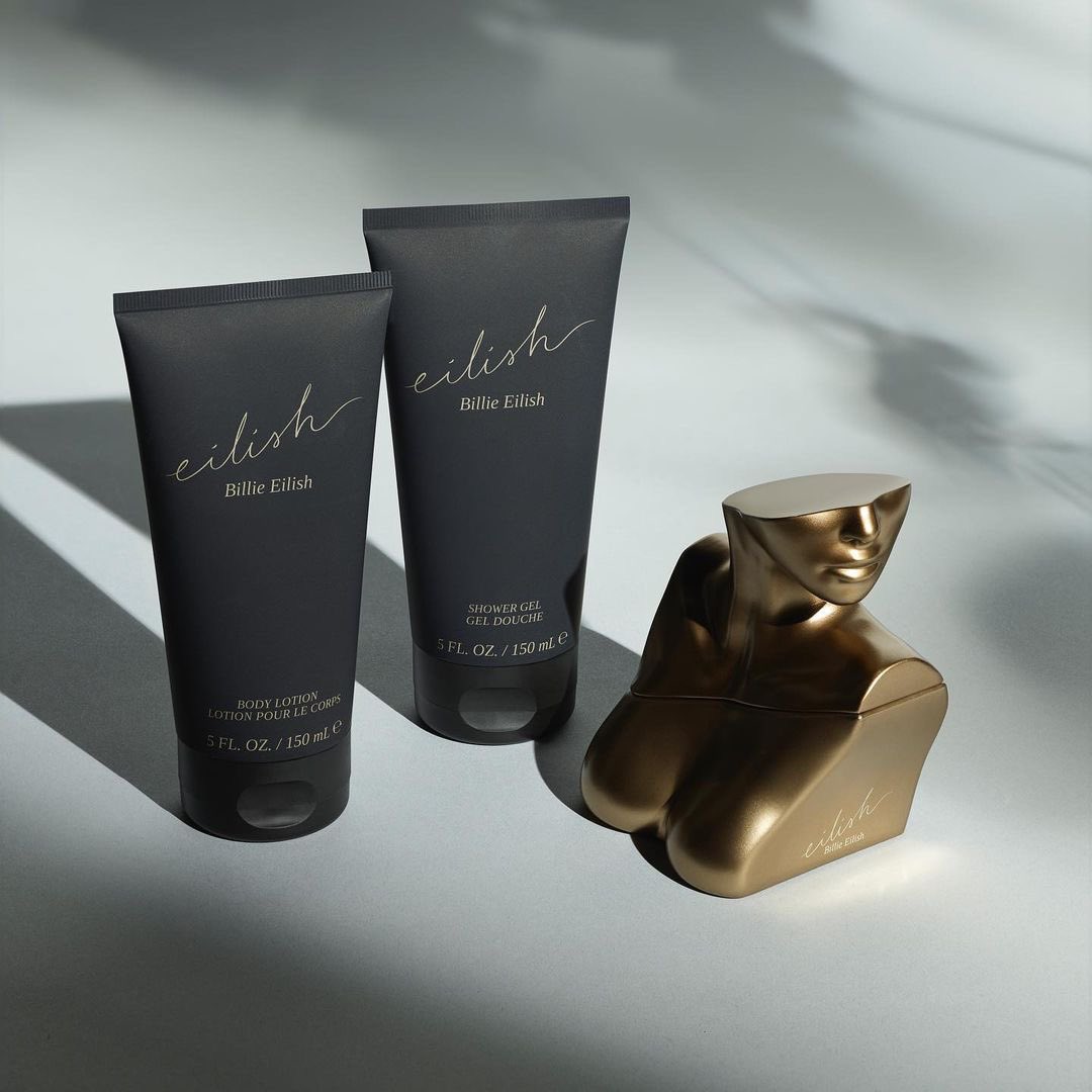 billieeilishtrs's tweet photo. New offers on the Eilish Body Bundle, now available on https://t.co/G7i0enFZxr ⭐️ https://t.co/qVJavYTs0g