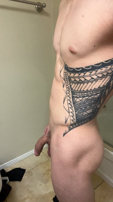 Pound me🫣 https://t.co/q2Td4okV3x