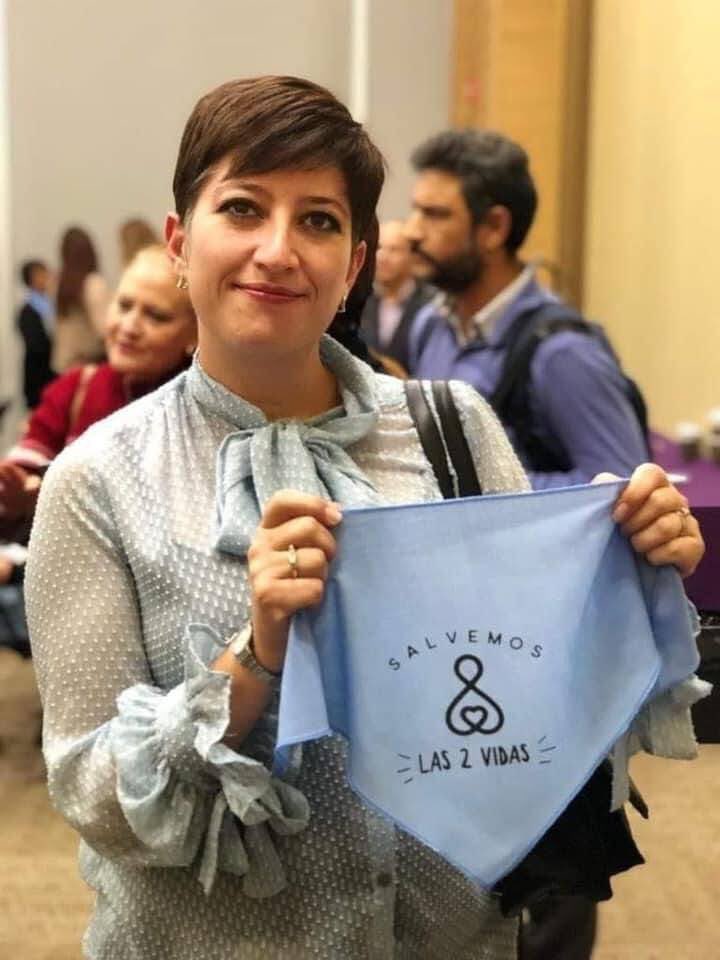 Guanajuato, México.

El grupo legislativo de IZQUIERDA progre, busca remover a la diputada Cristina Márquez. ¿Su razón? No SOPORTAN que presida el congreso, una persona congruente que promueve cultura a favor de la VIDA, FAMILIA y LIBERTADES FUNDAMENTALES.