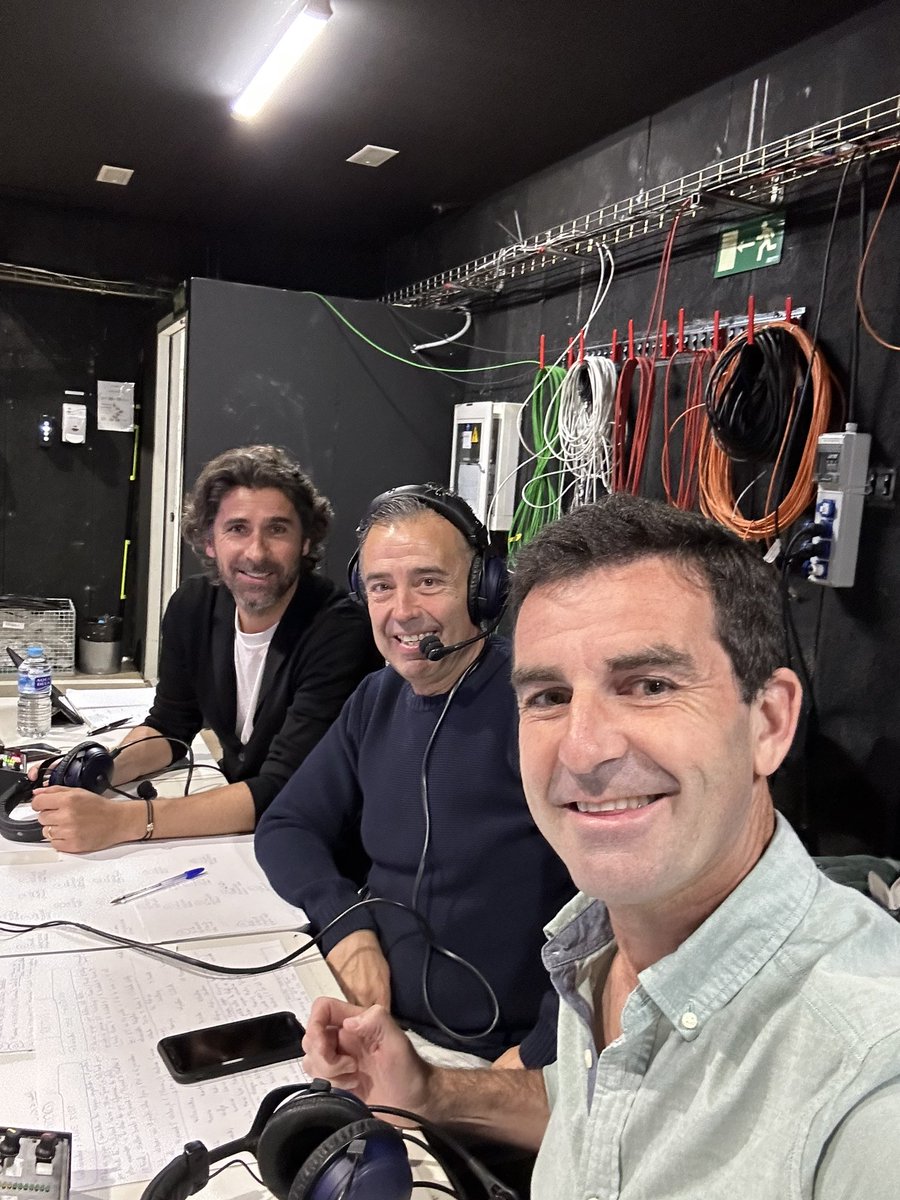 Ya estamos en <a href="/cuatro/">Cuatro</a> con <a href="/LuqueJoseA/">José Antonio Luque</a> y <a href="/JulienSQD/">Julien Escudé</a> para comentar el Feyenoord Roma