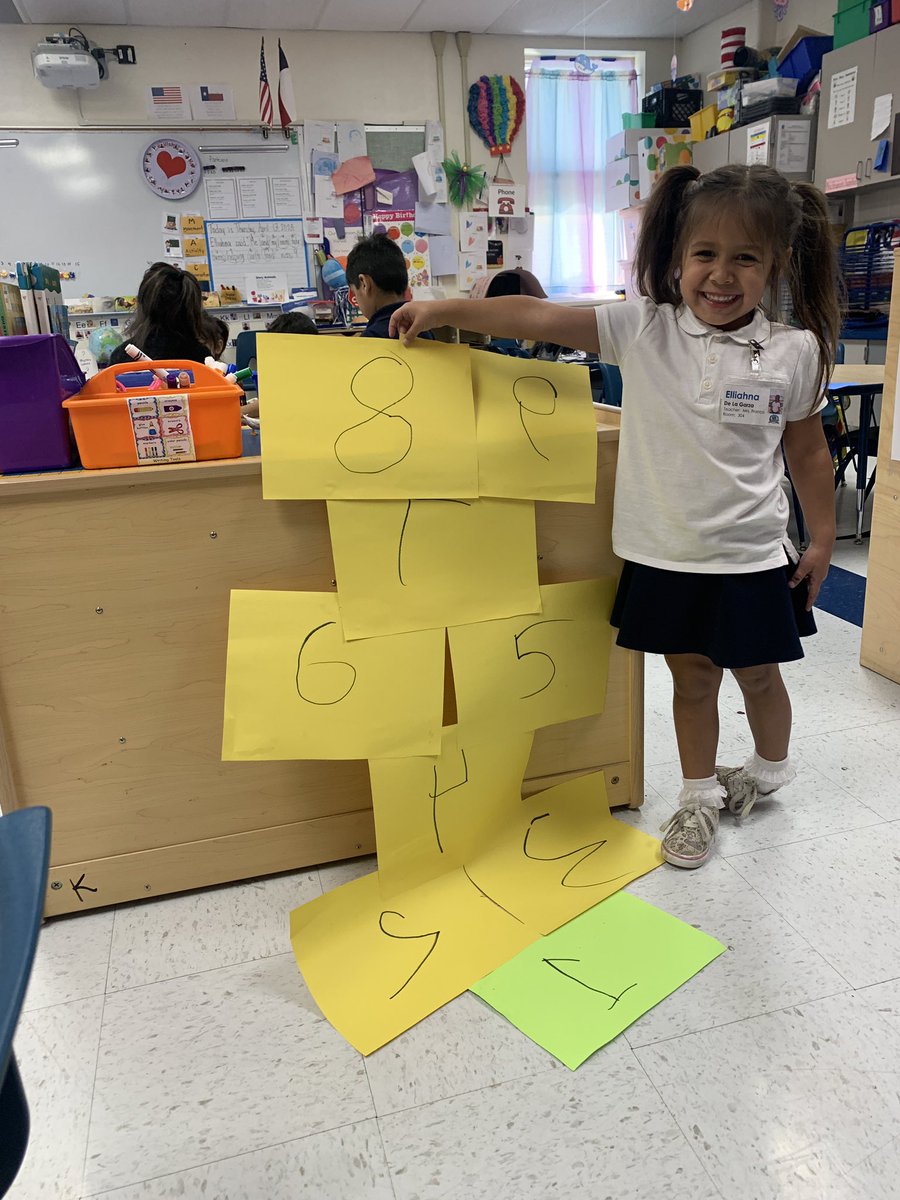 nfranco1214's tweet photo. PreK Fun at centers! We have a zookeeper, a zoo, and hopscotch galore! @LomaParkES https://t.co/3Jzc3ssULF