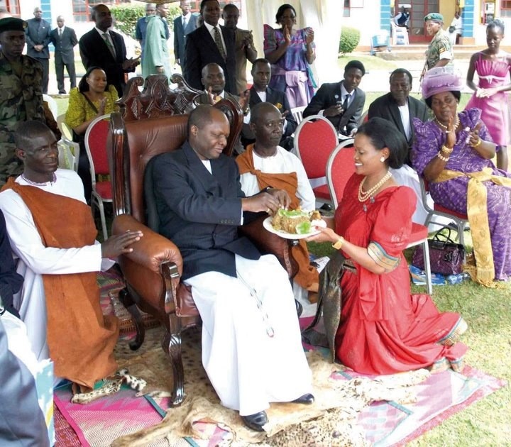 smackists's tweet photo. Throwback To when SMACK Hosted The Kabaka's  Birthday Celebrations in 2012. 
🔻Happy 68th Birthday to his Royal Highness 🤴🏾 https://t.co/rc9Dx0kze1