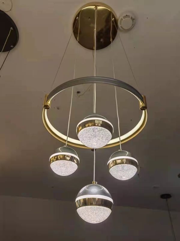 haiderlights's tweet photo. The acrylic material used in modern hanging lights is known for its durability and transparency

#modernlighting
#acryliclights
#hanginglights
#pendantlighting
#contemporarydesign
#interiorlighting
#HAIDERLIGHTS
#HAIDERLAMPLIGHTS
#uniquelighting
#modernhome
#commercialdesign https://t.co/ak9LPO4L0o