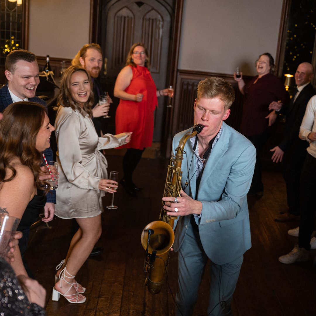 stosythpriory_'s tweet photo. Liven up your #wedding with an unforgettable live #saxophone performance from Colchester’s own #JonnyPoole, sure to get your guests up dancing and keeping them there all evening: https://t.co/3juwanDP0V
#StOsythPriory #SupplierShoutout #Saxophonist #SaxPlayer #Party #LiveMusic https://t.co/b4MI4WLJ7N