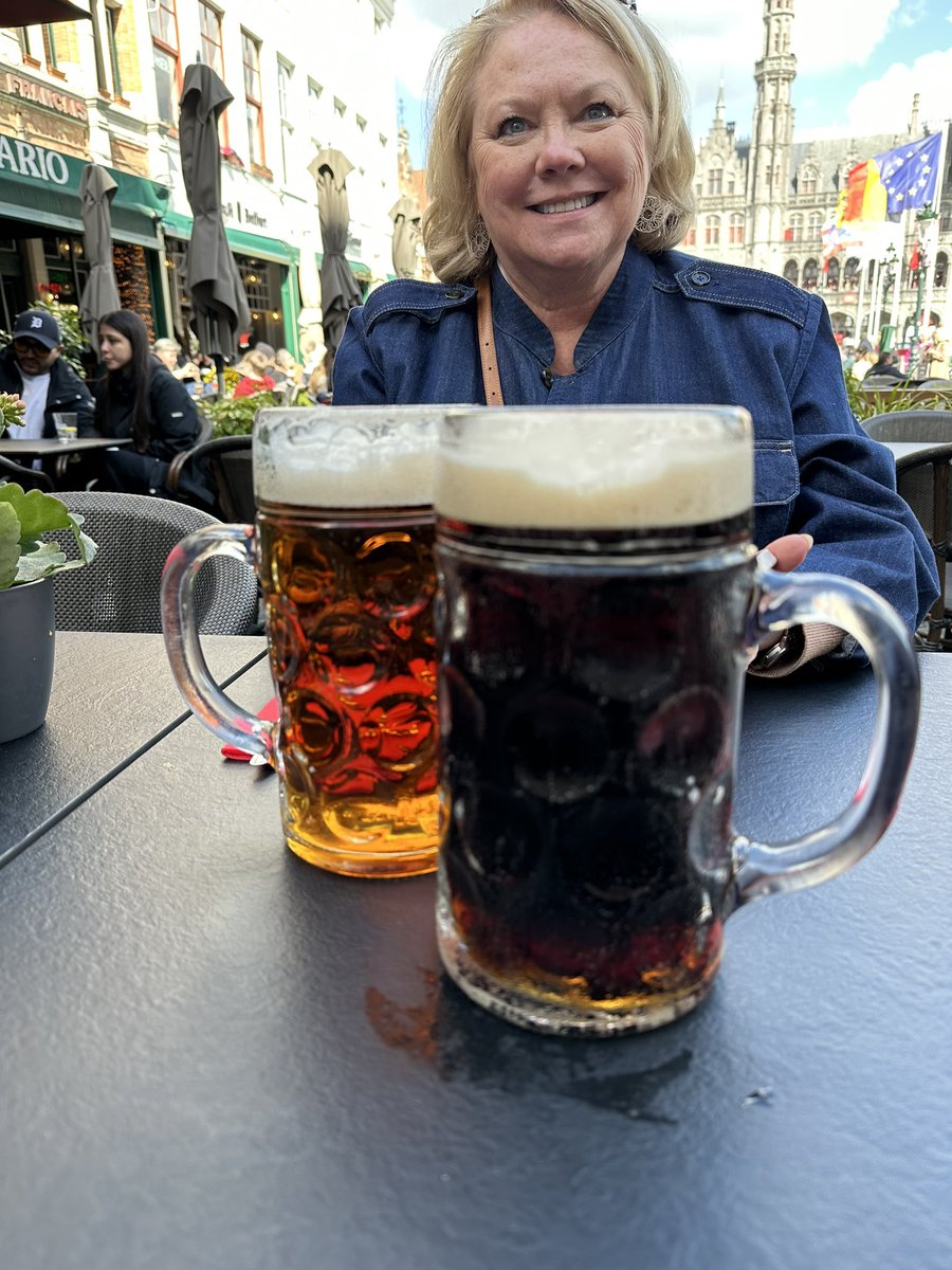 Beer is on the agenda today in Bruges.
Cheers!