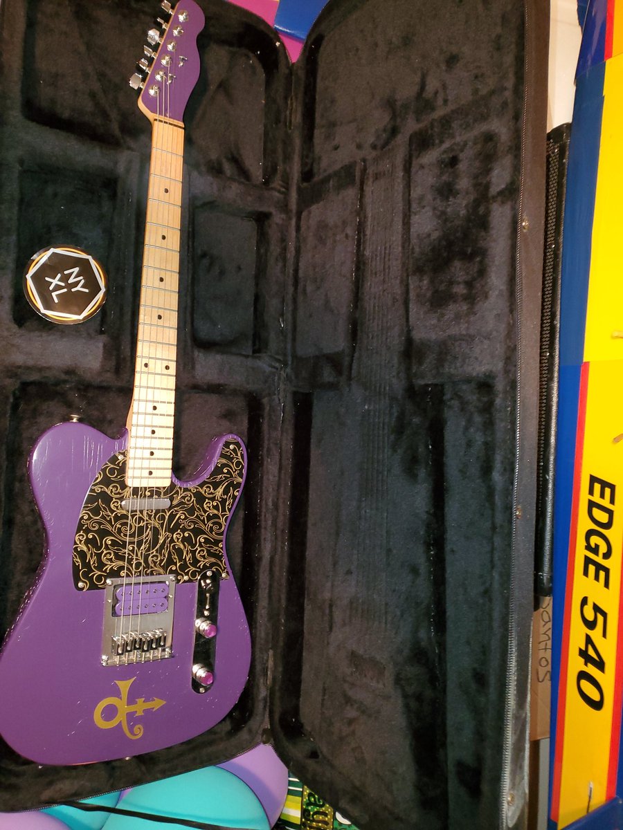 Starquester777's tweet photo. @pettisusa @DrGuitar @KramerGuitarsUS Hard to beat a good Ibanez for shreading. I play em exclusively....except for my home made "Prince Tribute" Tele. https://t.co/34z8YNrWVh