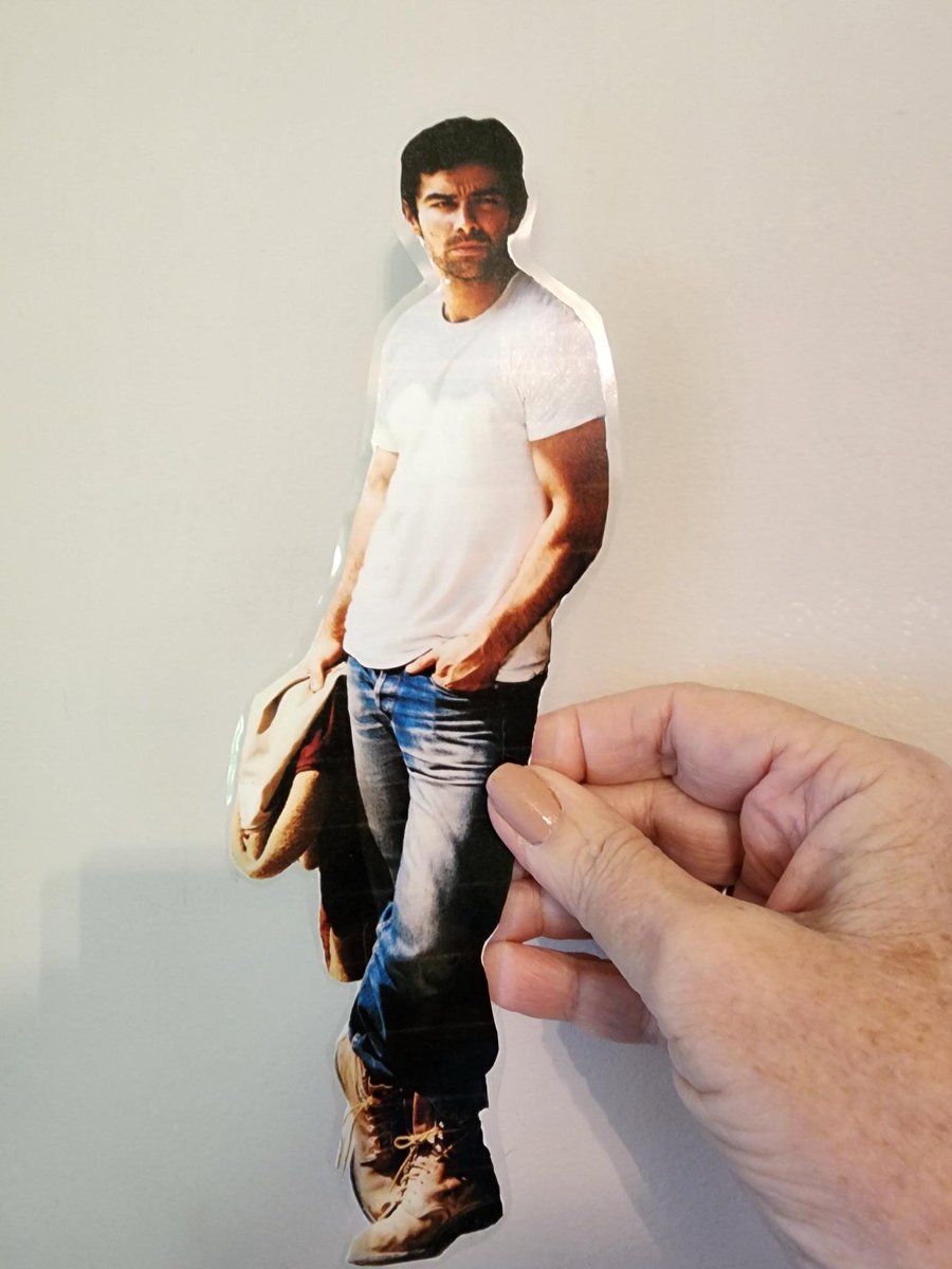 FanMaryp's tweet photo. @Kate261271 I made it for one of my "Flat Aidans" LOL https://t.co/UN4XOkBGCe