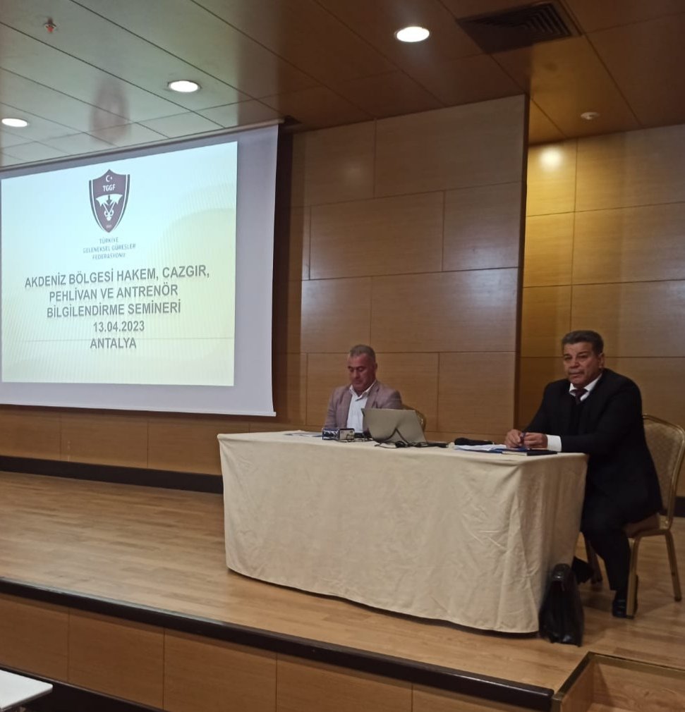 EROLKOCA1's tweet photo. Türkiye Geleneksel Güreşler Federasyonu Akdeniz Bölgesi Hakem,Cazgır Eğitim Semineri ve Antrenör,pehlivan bilgilendirme Toplantımıza Federasyon Başkanımız Sayın İbrahim Türkiş ve Kepez Belediye Başkanı Hakan Tütüncü'ün  katılım ile yaptık. @GSB_Antalya  @ibrhmturkis @YGrhan https://t.co/iF28VwbJO8