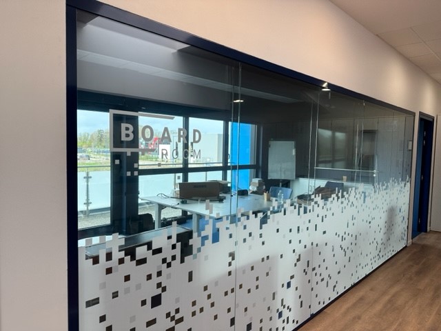 J-1 avant notre Journée Portes Ouvertes !

📸 Notre équipe est en pleine action lors des préparatifs de notre Journée Portes Ouvertes !

🤝On a hâte de vous accueillir !🤗

#environnement #travail  #JPO #deya #strasbourg