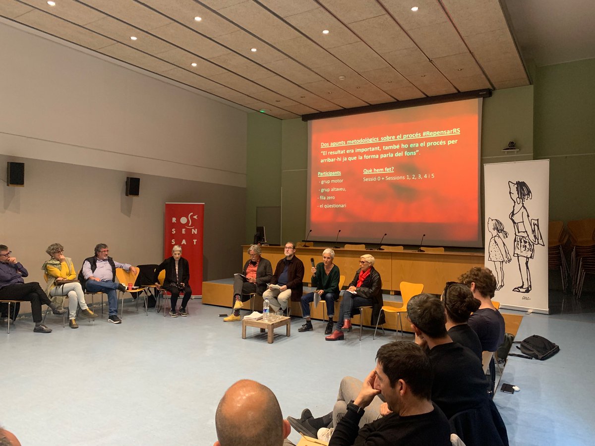 RosaSensat's tweet photo. 💭#RepensemRS. Es concreten 10 reptes per incidir en el món educatiu.
#RosaSensat ha de seguir compartint uns principis educatius bàsics que orienten la seva acció i les seves propostes, i sempre que s’escaigui els ha de repensar. https://t.co/EFnIiH6PqB