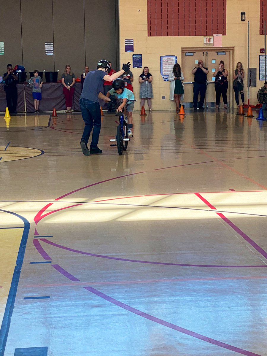 MrsBetken's tweet photo. I highly recommend having @mattwilhelmbmx for your next assembly! Our students had a blast! A great message and a ton of fun 🚲 https://t.co/cqB2o7VdIJ