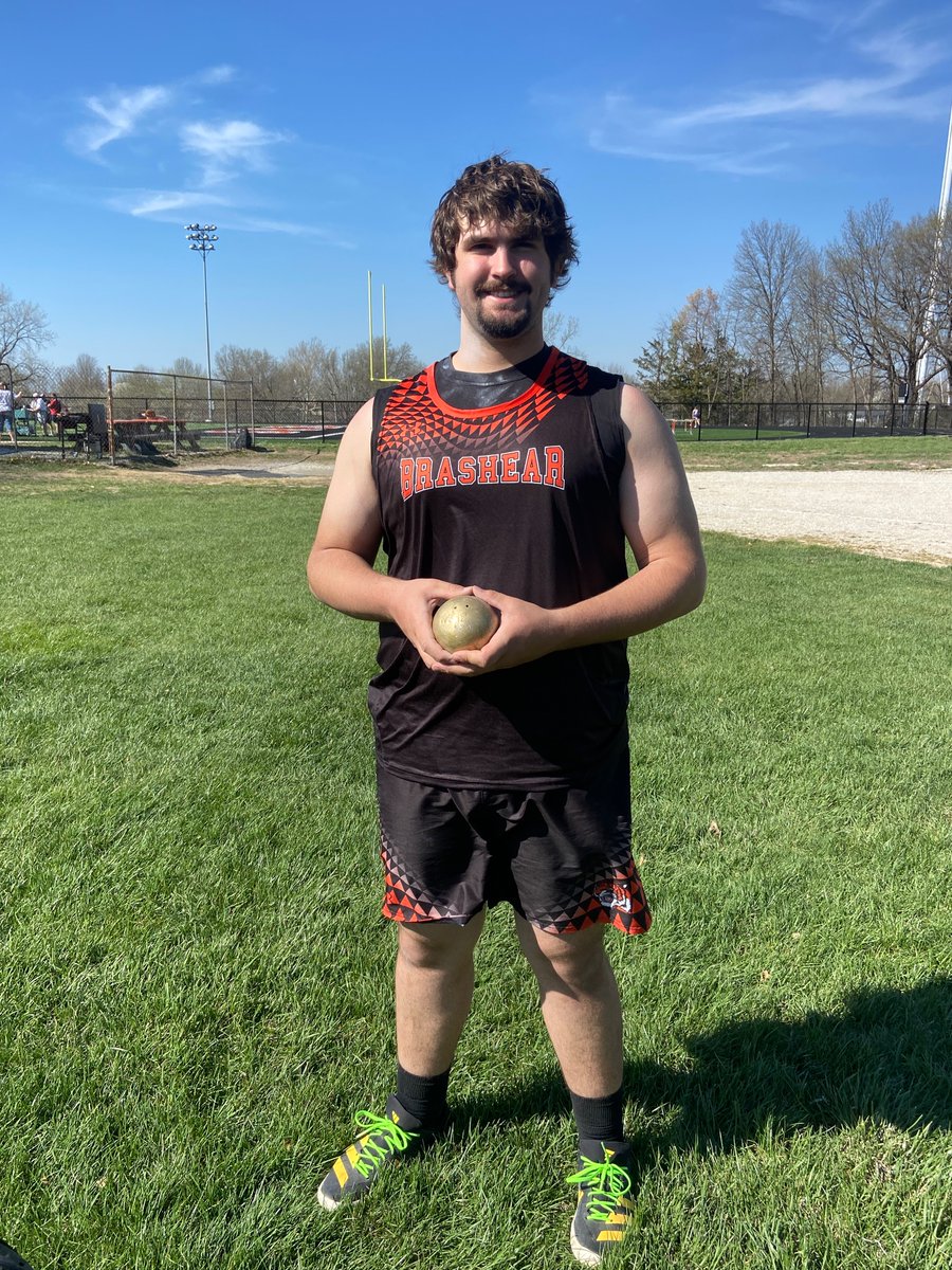 JessicaErwin17's tweet photo. Nate Triplett wins shot put last night at Macon with a new PR of 13.00m https://t.co/sM26UvSvAk