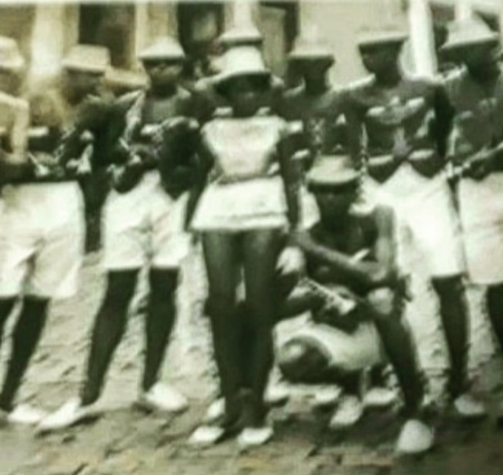 vaiquemquerrj's tweet photo. #Tbt é tão antigo que não temos a data oficial, mas acreditamos que é de um carnaval da década de 60. E estamos aí até os dias de hoje! 💙🤍

Um salve para os guerreiros que desde 1956 fizessem de tudo para que o pavilhão não ficasse um ano sem desfilar! https://t.co/HoHjAIGyeO