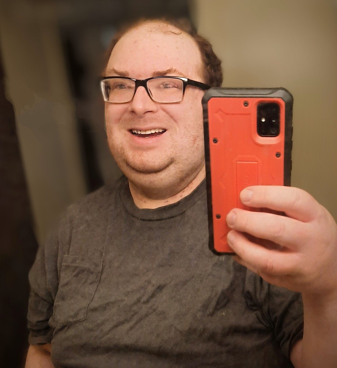 jdboy2000's tweet photo. I shaved off my beard. My face feels much lighter and cooler now. 😎 #jdboy2000 #JoeW #Gay #GaysOfTwitter #Selfie #MirrorSelfie https://t.co/nSaLvT4ZMk