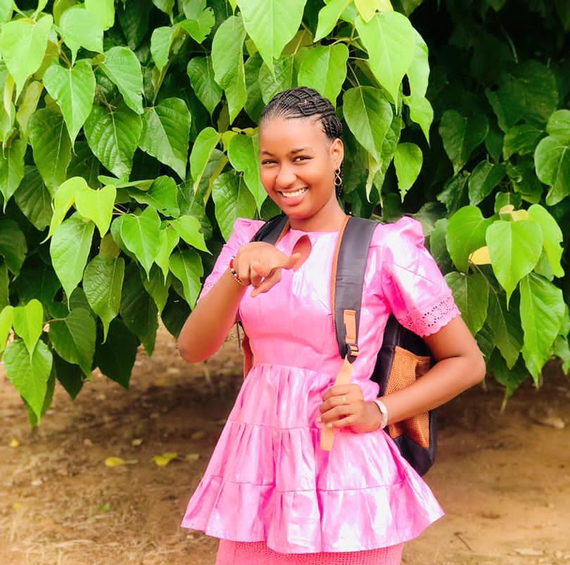 AmfeSenegal's tweet photo. @AmfeSenegal a de bonnes nouvelles aujourd'hui! Notre présidente de cellule de ASNDE Balla Hawa Ba @vaBa93031753 et notre chargée de relations extérieures @NdiayeNani2000 sont parmi les 32 sélectionnées pour le programme de mentorat Ailes pour Elles @UNICEF. Bravo les filles! https://t.co/FBNICsOBHL