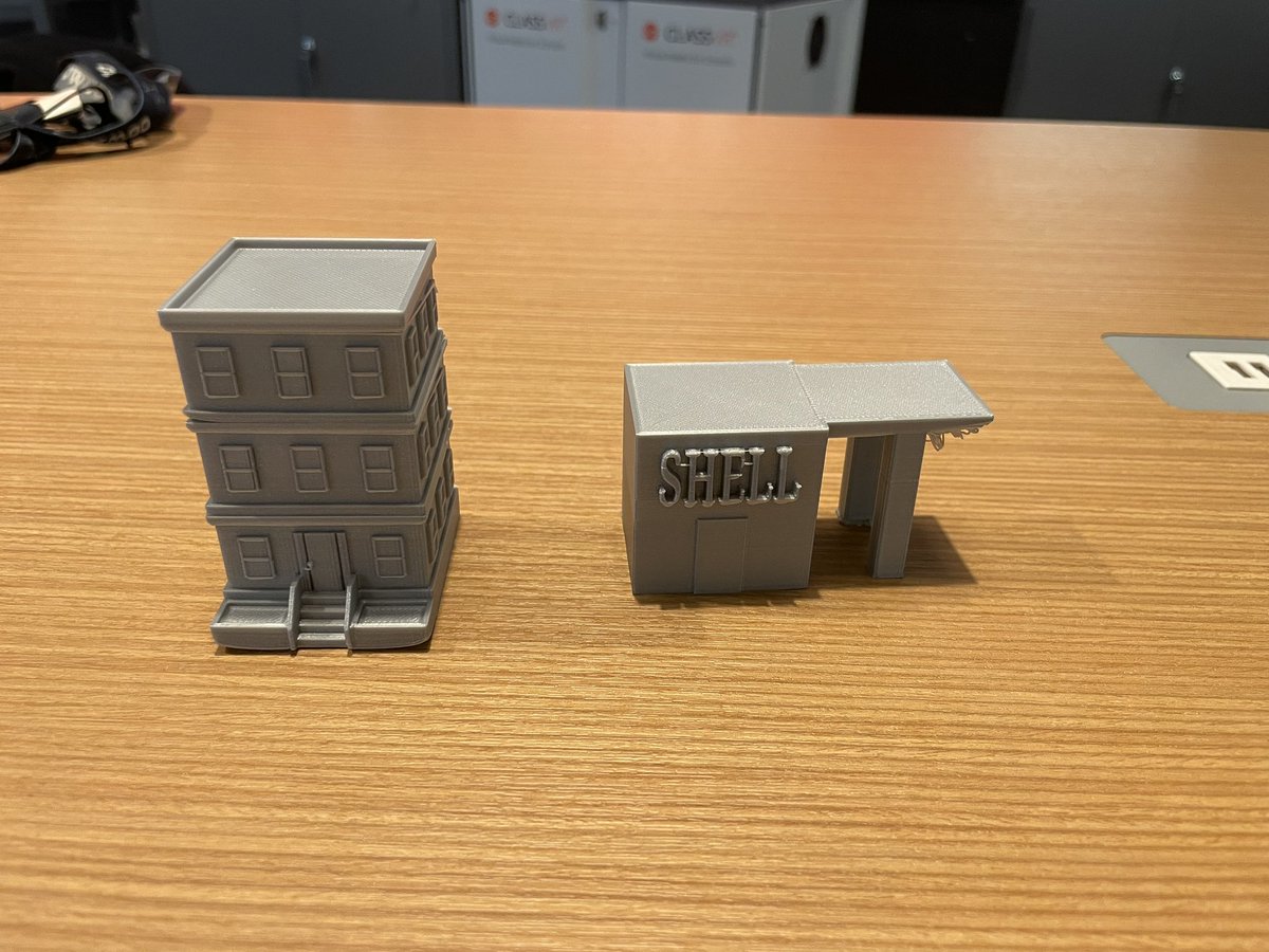 maiyamoore26's tweet photo. Mr. Patino’s @Verizon #innovative Lab students are hard at work on their #CityDevelopers 🏙️project🛠️. Buildings are being 3D printed, roads 🚧are being laid, and blueprints 🗺️followed. Shoutout 🗣️to @Shell for being a source for student #creativity @edison_school https://t.co/ARkqIxuvii