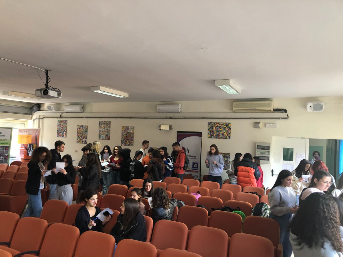 epluswebradio's tweet photo. #epluswebradio Welcome to Caserta! Teams from Malta🇲🇹,Spain🇪���� and Hungary🇭🇺participated in the opening ceremony and meet Caserta’s Mayor
@marinoavvocati at @ComunediCaserta
We start to collect stories for our live radio program next Monday📷 https://t.co/xxzL52roB8 #erasmusplus https://t.co/g3HTIxepox