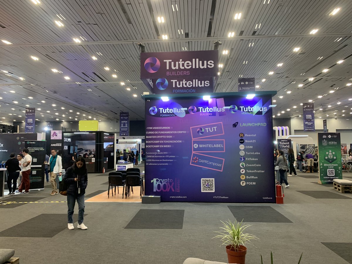 esportsChivas's tweet photo. Estamos en #TalenLand los esperamos a las 11:30 AM en el escenario #CreativeLand para hablar de lo que más nos gusta, LOS ESPORTS 👊🏻💥

Habrá dinámicas y regalitos bien padres 😏

#SomosDistintos 🦾 https://t.co/PjK4pCZLoC