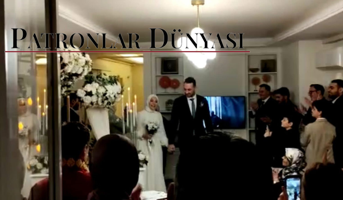 patronlar's tweet photo. Akademisyen Süheyb Öğüt’ten 9 ay önce boşanan Sabah gazetesi yazarı Hilal Kaplan, Tevfik Emre Sarı ile hayatını birleştirdi. 

Hilal Kaplan’ın eşi Tevfik Emre Sarı sosyal medyada Emre Efser müstear ismini kullanıyor.

https://t.co/zN6QxKXDoY https://t.co/YtHuSi1v14