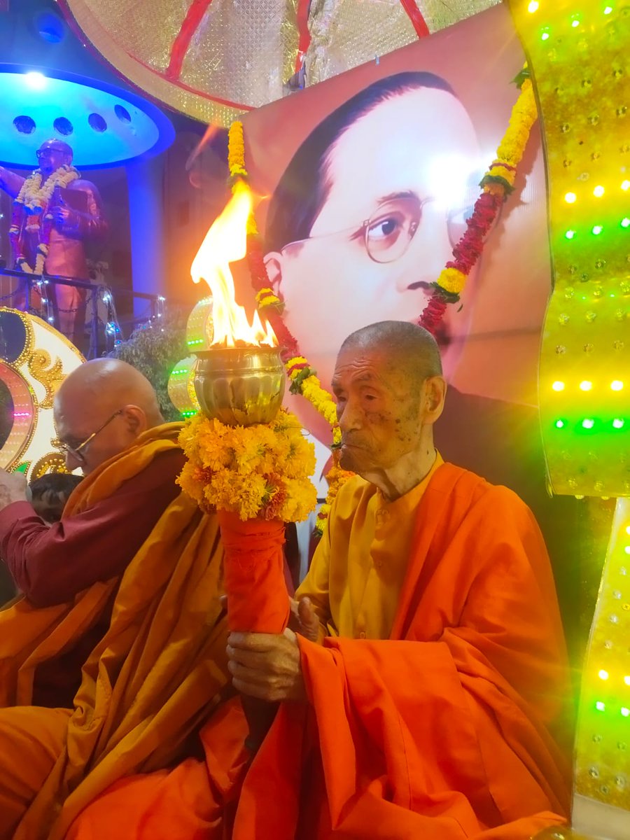 NikhilbhuteMT's tweet photo. डॉ. बाबासाहेब आंबेडकर यांच्या जयंतीनिमित्त शहरातील विविध भागातून अभिवादन रॅली काढण्यात आली. #AmbedkarJayanti #AmbedkarJayanti2023 #babsaheb https://t.co/JXmW70E4w9
