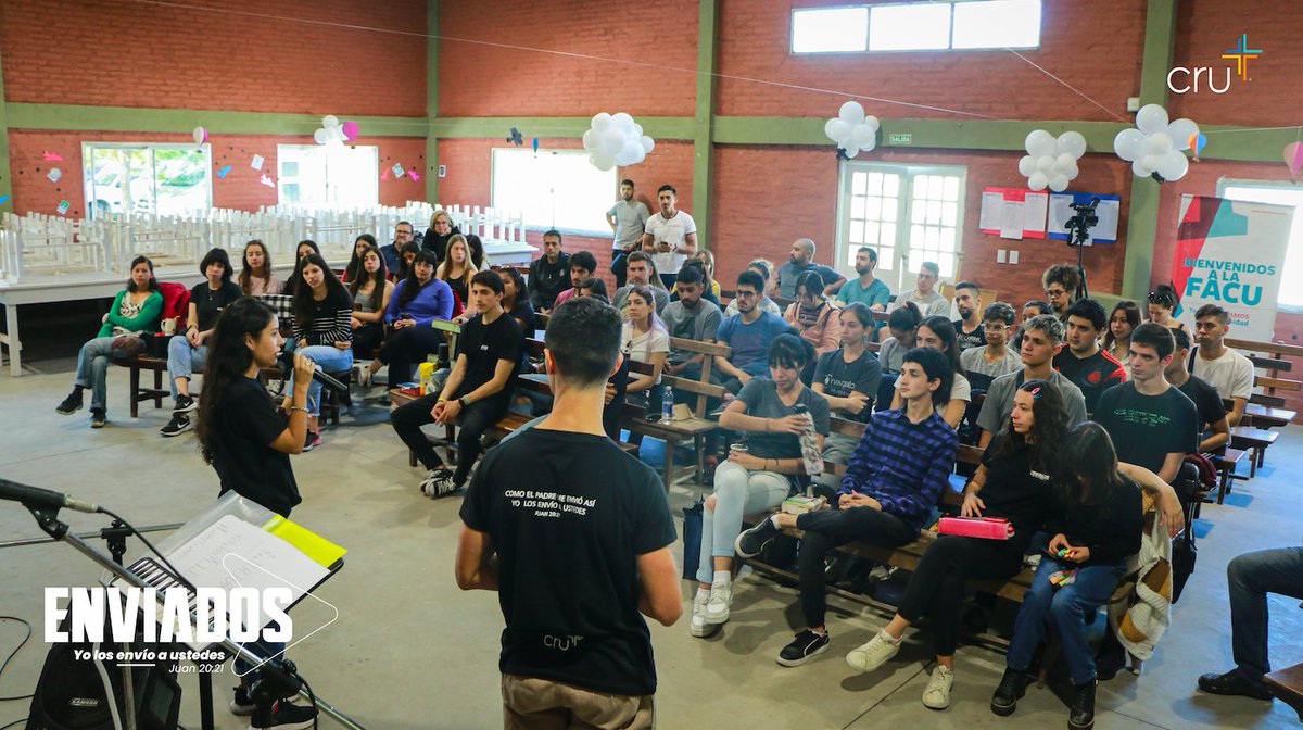 CruArgentina's tweet photo. Ha sido un hermoso finde semana de pascuas entre estudiantes, profesionales, siendo equipados, a la Gran Comisión desde el lugar de influencia donde hemos sido llamados. Viviendo una vida que muestre a Cristo a través nuestro.

#Enviados #Cru #VidaEstudiantil https://t.co/L9l2Qc3M3m
