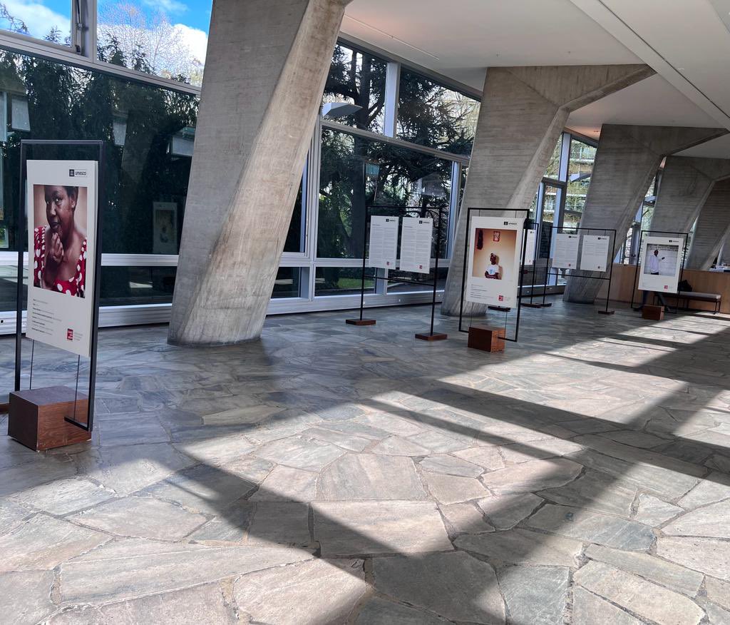 KSAForUNESCO's tweet photo. Tonight’s gathering of solidarity at @UNESCO shone a light through darkness, honoring the survivors of the 1994 genocide in Rwanda, before distinguished Excellencies and acclaimed photographer Stéphane Dumont de Sauret. 🇷🇼
#InternationalDayofReflection https://t.co/KqLTr7EQQ5