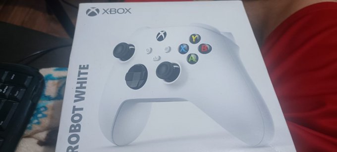 Ayer me consegui un control de xbox one semi nuevo por 13 Dolares con el fallo de que no funcionaba el<a href="/tag/twitch"class="tags"><span>#twitch</span></a>