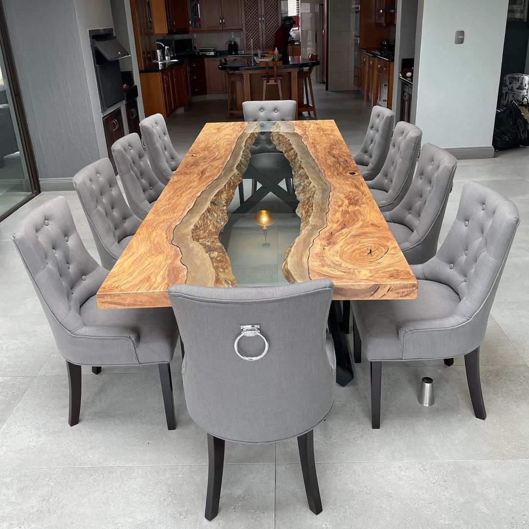 Essential Holdings & Interiors(Pty)Ltd tweet media