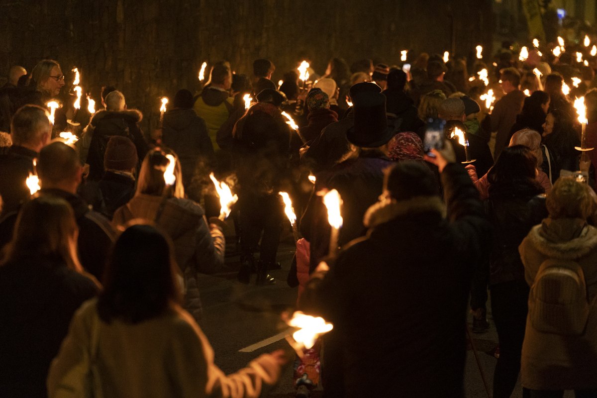 HallPhotographic tweet media