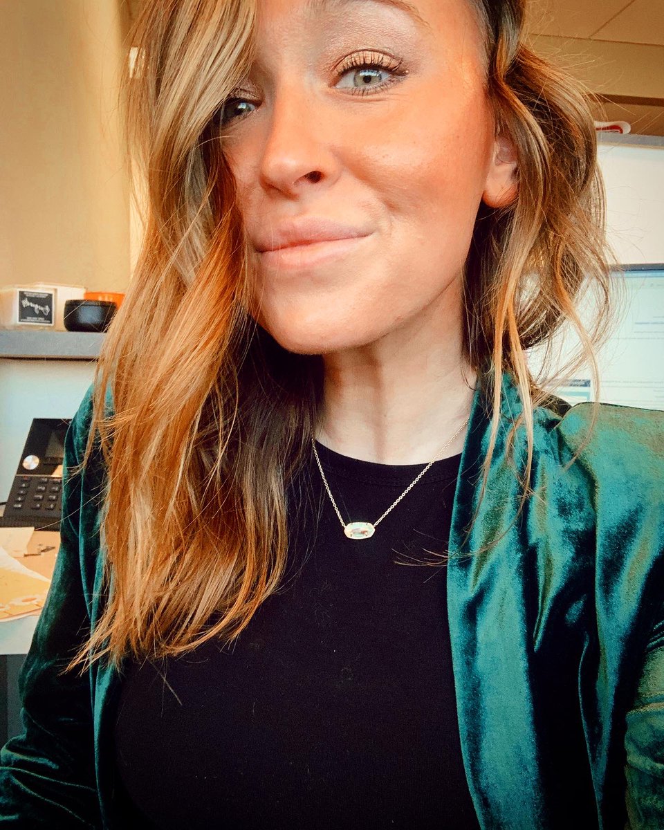 loraquelnelson's tweet photo. SHINE BRIGHT 💎
&amp; DO GOOD ✨
with @KendraScott 💛

This weekend 4/15 &amp; 4/16 find your new favorite pieces &amp; #MothersDay gifts at https://t.co/tR6xvxYQOm 

Use my @LLSusa code GIVEBACK-DWTYT at checkout to give 20% of your purchase back to life-saving blood cancer research! https://t.co/I1vxWE1ort