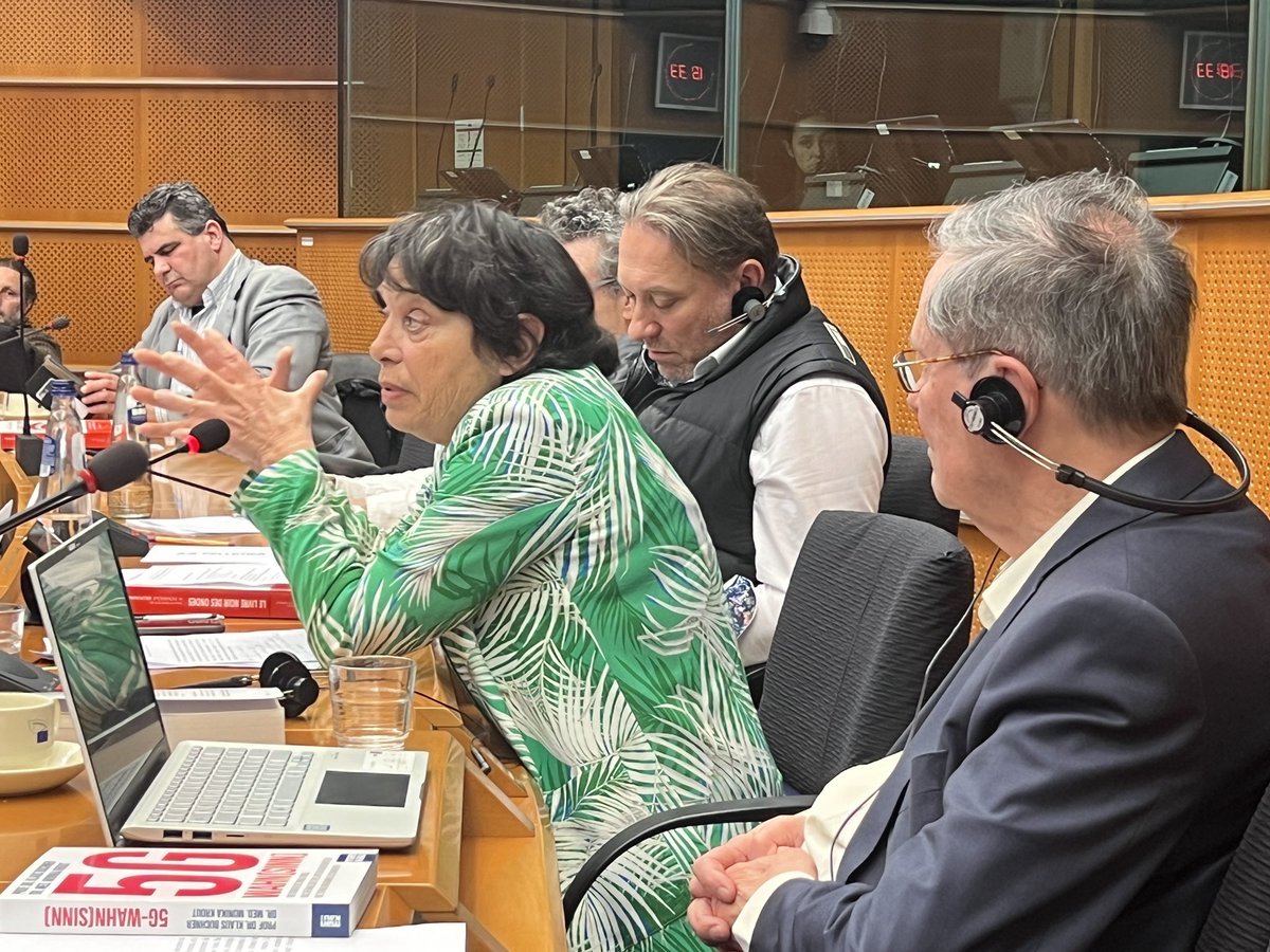 ForneaDumitru's tweet photo. This afternoon at European Parliament
ELECTROMAGNETIC-HYPER-SENSITIVITY: THE STATE OF SCIENCE
An European Parliament Workshop
hosted by MEP @MicheleRivasi (Greens/EFA)
https://t.co/19986WcZu7
#EHS
#EMF
#ImpactStudies
#HealthProtection
#PrecautionaryPrinciple
πͺπΊβ‘οΈπ§²πΆπ‘π±πͺπΊ https://t.co/p7TaN4bd77