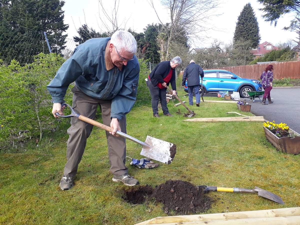 fruitnutvillage's tweet photo. We've been planting bare-root apple trees @ChristChurchSPk this morning. The last tree planting of the season? #PlantATreeIn23 https://t.co/tl3Y0bsw0Y