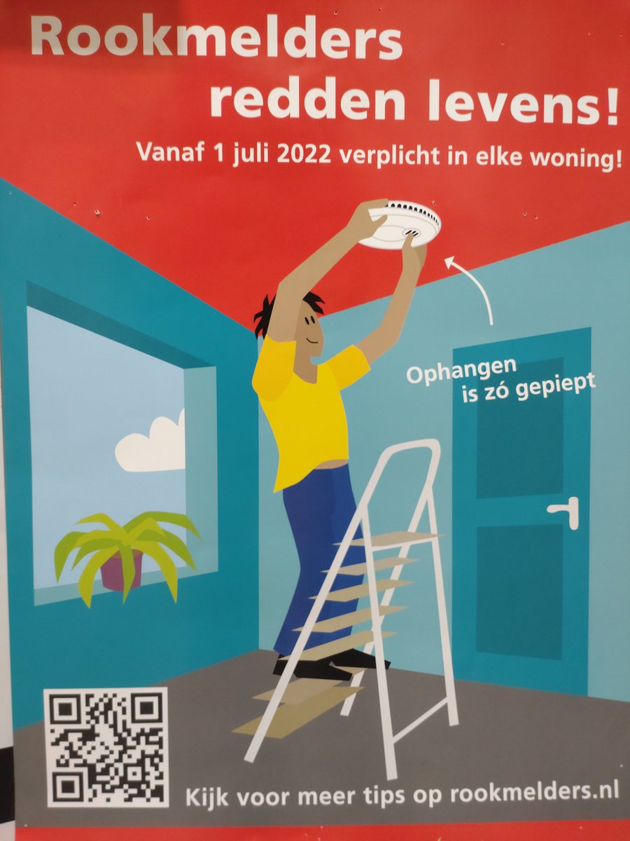 vonk_rene's tweet photo. In de bibliotheek weer in gesprek gegaan met inwoners van Vlaardingen. Nog steeds blijkt dat niet iedereen rookmelders thuis heeft.
#Wijkbrandweer ##Rookmelders ##Advies @VolgVlaardingen https://t.co/xHEeA2A2Ht