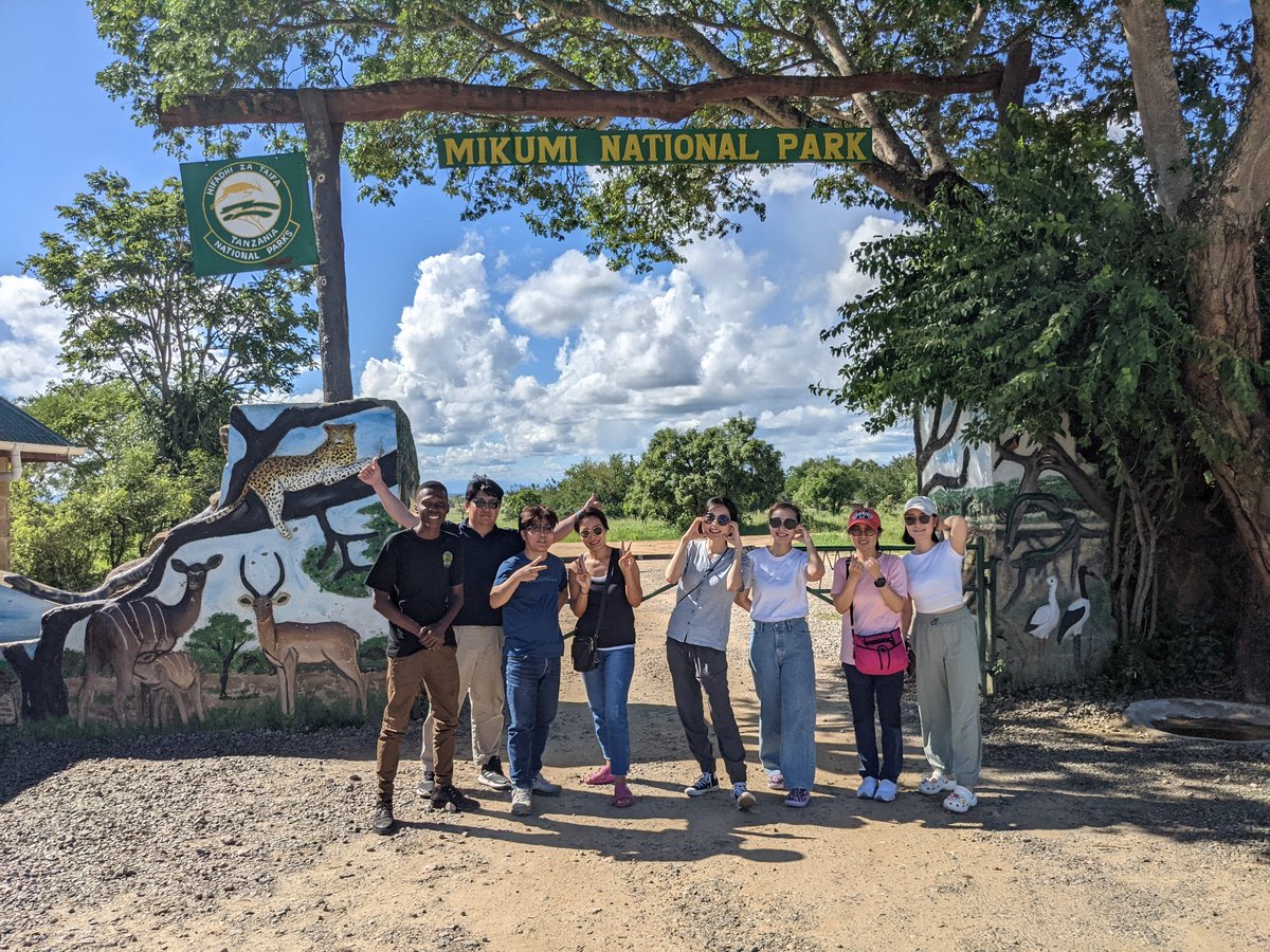 BikotoursC's tweet photo. We are situated near the main gate of @mikumi_nationalpark , and our fellow travelers are getting ready to begin on our first day of wildlife safari in Tanzania's most beautiful national park. 
Visit: https://t.co/v8cSmmwqtl
#travelblogger #safari #AdventureTime #NatureLovers https://t.co/gGmXHipiVP