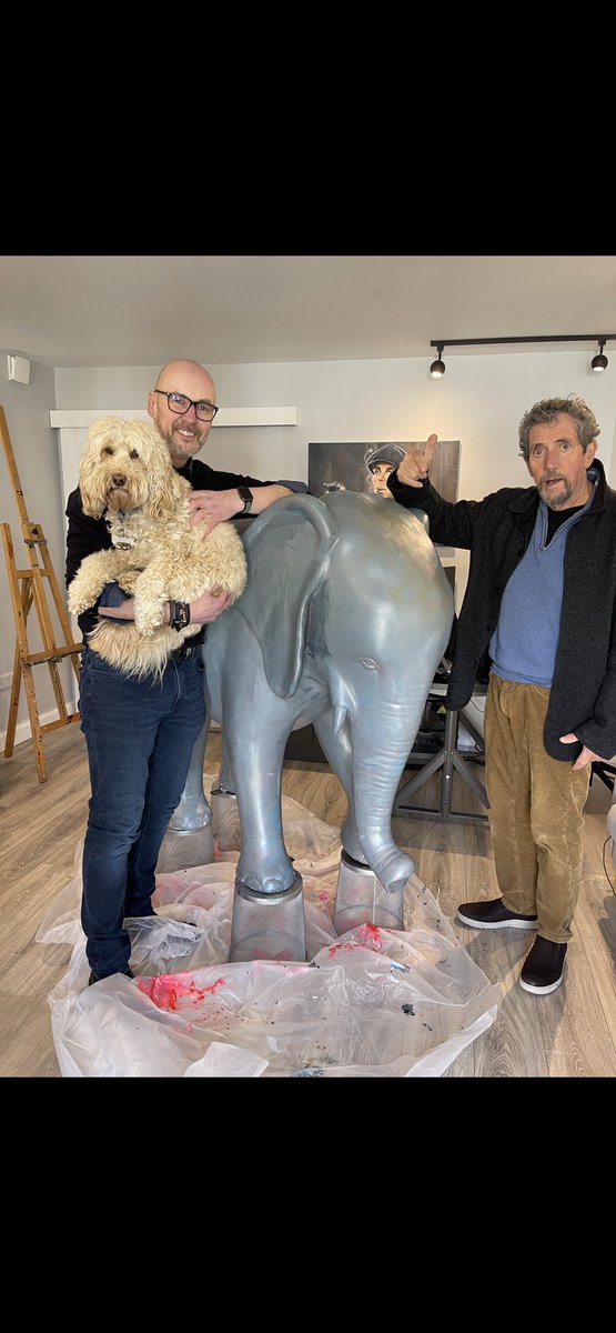 Had an amazing morning in my studio with the one & only @charliebird49 and his wife Claire & of course Tiger(cutest dog ever) Charlie provided the inspiration for my Elephant in conjunction with the @SamaritansIRL @DubSamaritans #Elephantintheroommovement @RealBrentPope